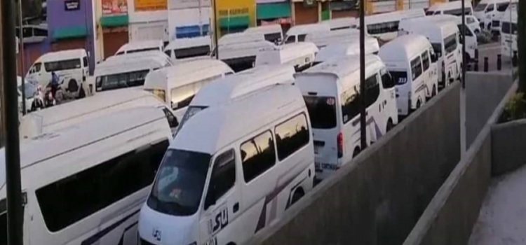 Transportistas paran actividades por precarizacion laboral en Tlaxcala