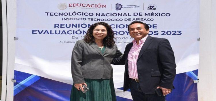 Jorge Corichi resalta bondades de Tlaxcala Capital ante investigadores del país
