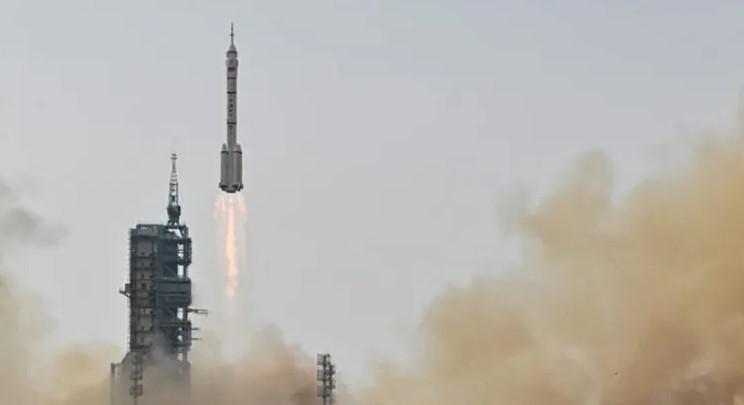 Lanza China misión espacial