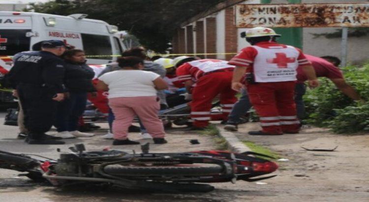 Mujer motociclista muere en choque en Camino Real, Tlaxcala