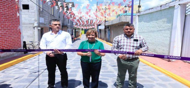 Inauguran nueva vialidad en beneficio de más de 5 mil habitantes de Axocomanitla