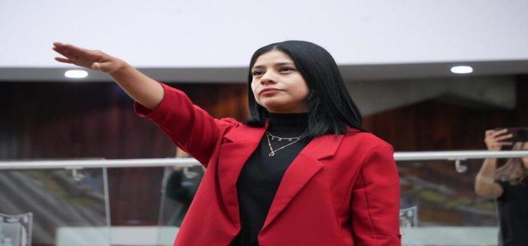 Fátima Guadalupe Pérez rindió protesta como diputada de Tlaxcala
