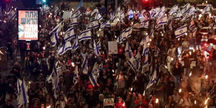 Multitudinaria manifestación en Jerusalén para exigir la renuncia de Netanyahu