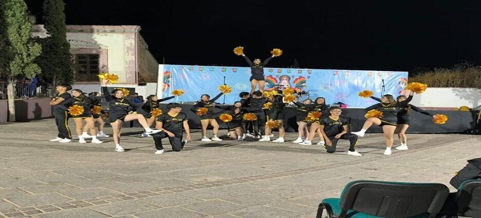Grupo de Danza y Música del Cobaez resaltan en Feria de Tlaxcala