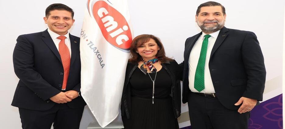 Gobernadora de Tlaxcala resalta trabajo de la industria de la construcción