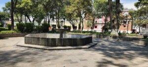 Avanzada satisfactoriamente restauración de fuente de la Santa Cruz en la capital