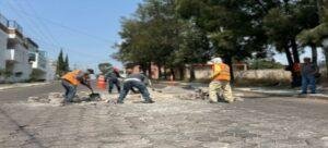 Ayuntamiento de Tlaxcala realiza acciones permanentes de bacheo y mantenimiento en calles de la capital