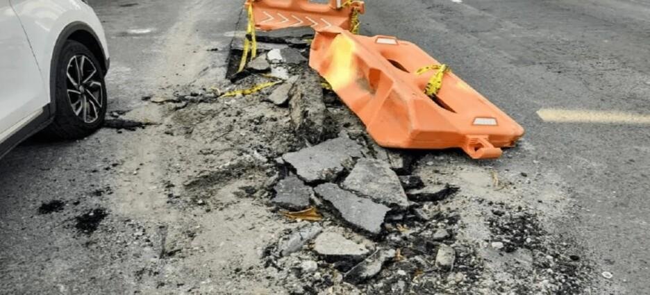 Habitantes denuncian hundimiento en calle 20 de Noviembre de Tlaxcala