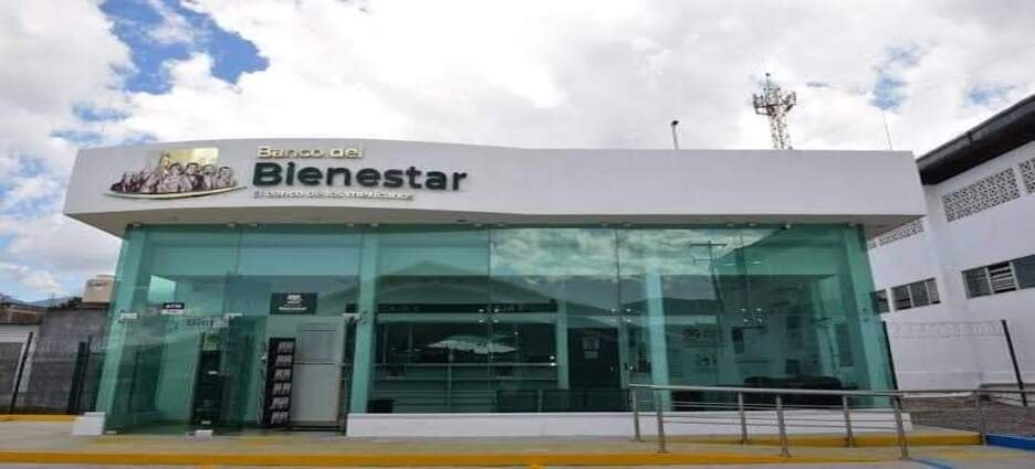 Roban banco del Bienestar de Papalotla a mano armada