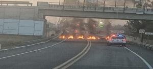 Bloqueos se intensifican en Tlaxcala; cierran totalmente la pista Tlaxcala–Puebla