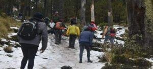 Visitantes disfrutan la nevada en la Malinche