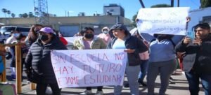 Cierre de primaria desata protestas y caos vial en Tlaxcala