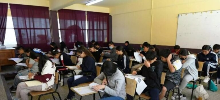 Tlaxcala garantiza lugar en bachillerato para todos los egresados de secundaria