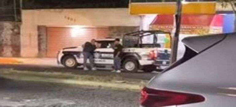 Sancionarán a policías de Apizaco por anunciar tamales en patrulla