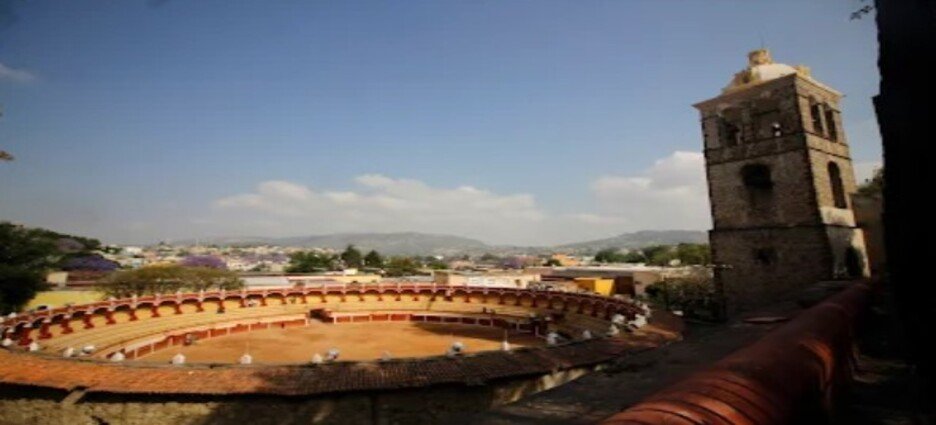 Desaprueban uso de Plaza de Toros de Tlaxcala para acrobacias en autos