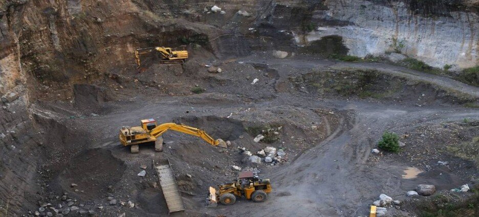 Roca cae sobre2 trabajadores en cantera de Tlaxcala